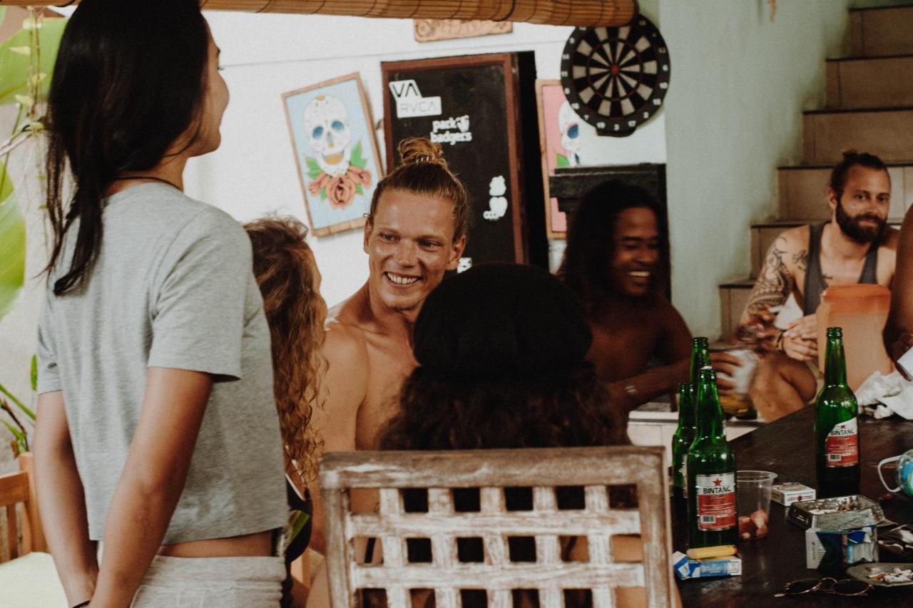 Canggu Surf Hostel Esterno foto